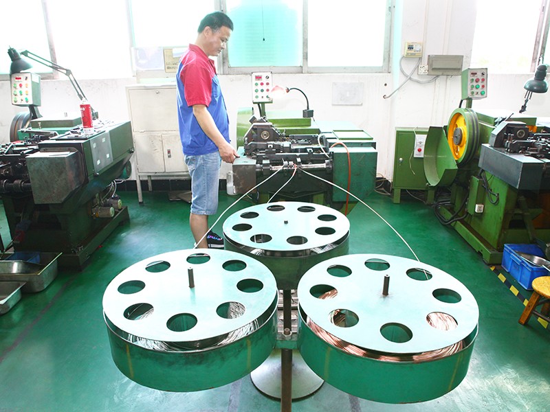 觸點(diǎn)加工車間